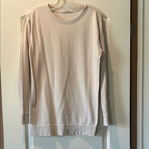 Zara Women's Cream Long Sleeve sweatshirt